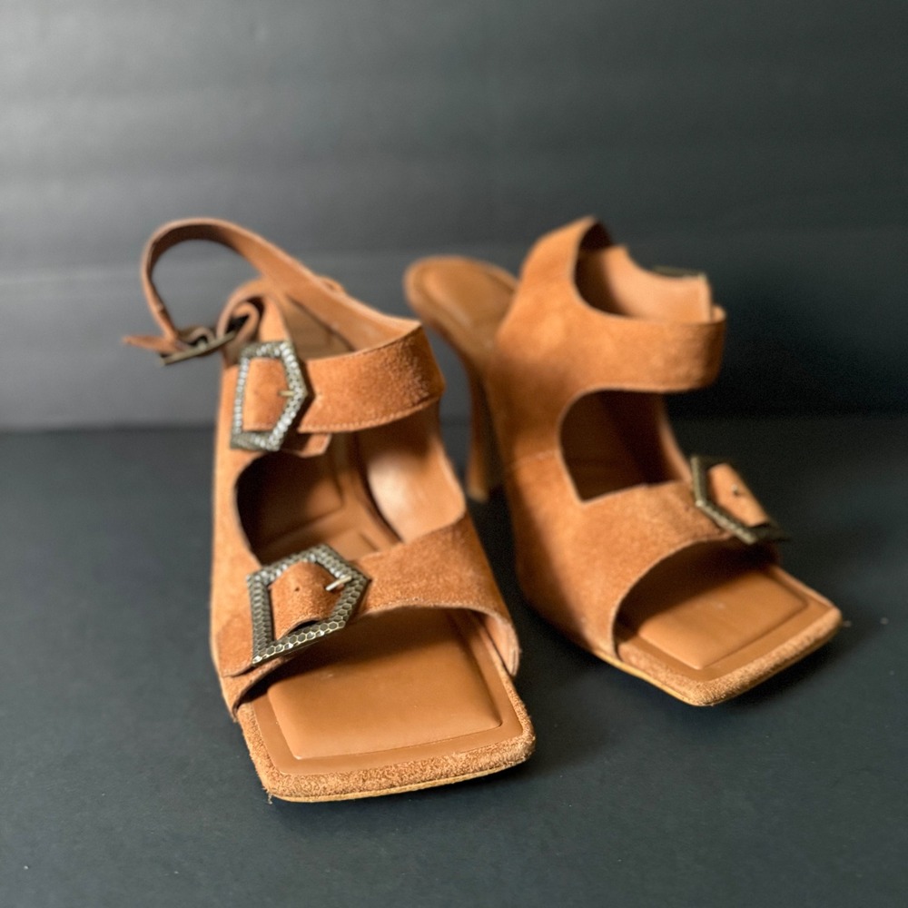Gianni Bini Women Tan Suede Square Toe Slingback Heels with Buckle Accent Size 6 - Picture 6 of 8